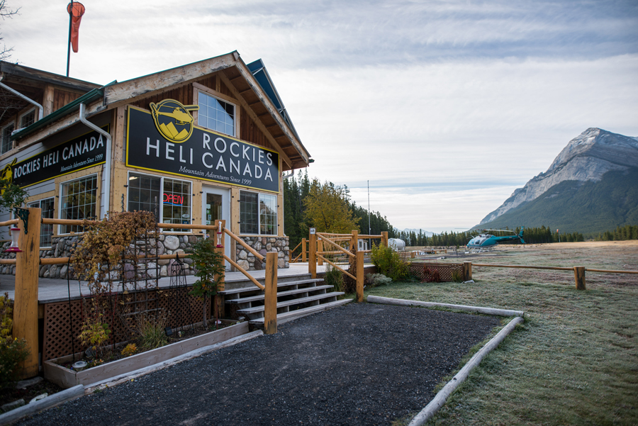 RockiesHeli-t16-018627-Rafal Andronowski @thealpinestart-Second-web